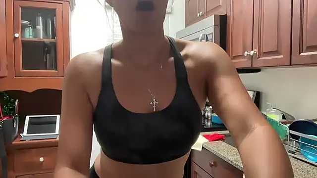 prettyykitty22 online show from May 8, 2026, 2:39 am
