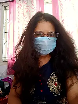 Snapshot of thanusi_2 chatting on June 27, 2026, 5:45 am thanusi 2 online show from June 27, 2026, 5:45 am