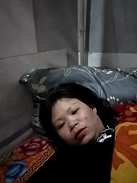 Snapshot of LinhNa999 chatting on February 12, 2026, 1:06 pm LinhNa999 online show from February 12, 2026, 1:06 pm