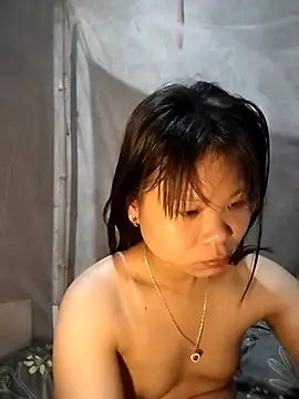 Snapshot of LinhNa999 chatting on February 14, 2026, 1:57 am LinhNa999 online show from February 14, 2026, 1:57 am