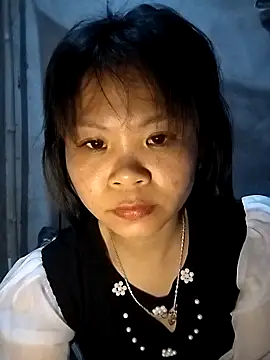 Snapshot of LinhNa999 chatting on February 15, 2026, 12:14 pm LinhNa999 online show from February 15, 2026, 12:14 pm