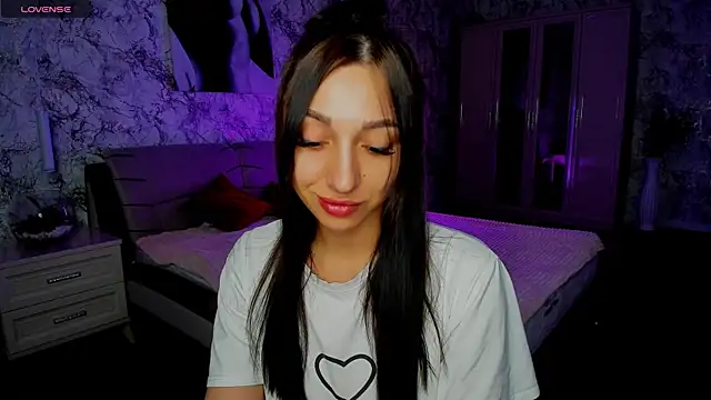 sheillawood online show from October 14, 2025, 12:44 am