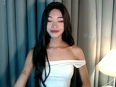 holyakiesha online show from March 15, 2026, 6:08 am