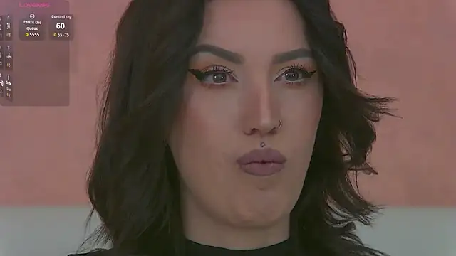 Snapshot of EnyaHazell chatting on September 30, 2025, 6:13 pm EnyaHazell online show from September 30, 2025, 6:13 pm