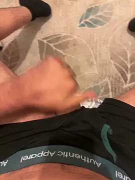 Snapshot of messi44 chatting on October 18, 2025, 8:42 pm messi44 online show from October 18, 2025, 8:42 pm