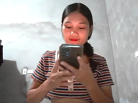 Snapshot of Bjorn357 chatting on September 23, 2025, 5:43 am Bjorn357 online show from September 23, 2025, 5:43 am