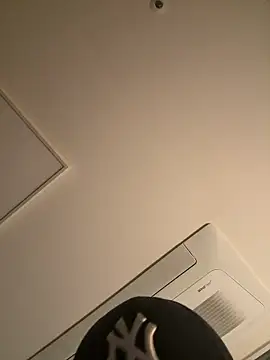 jdorraa1112 online show from December 15, 2025, 4:39 am