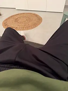 Manu97k online show from March 11, 2026, 9:54 pm