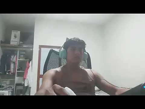 Snapshot of wilsoncrazz chatting on October 9, 2025, 5:16 am wilsoncrazz online show from October 9, 2025, 5:16 am