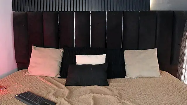 Snapshot of Dominic_ghost chatting on September 26, 2025, 12:03 am Dominic ghost online show from September 26, 2025, 12:03 am