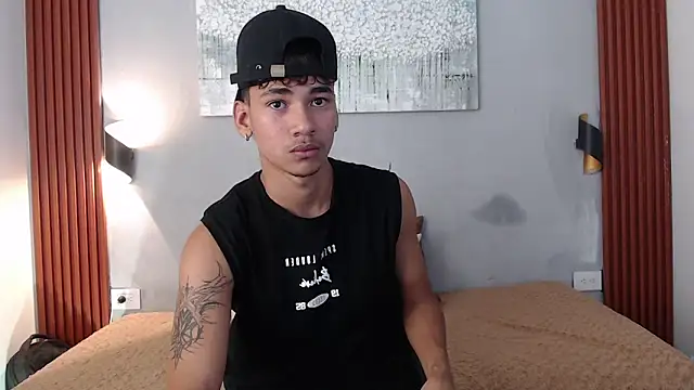 Snapshot of Dominic_ghost chatting on October 22, 2025, 3:40 am Dominic ghost online show from October 22, 2025, 3:40 am