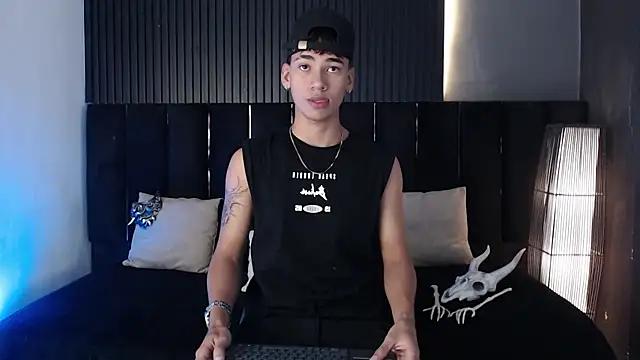 Snapshot of Dominic_ghost chatting on October 30, 2025, 3:41 am Dominic ghost online show from October 30, 2025, 3:41 am