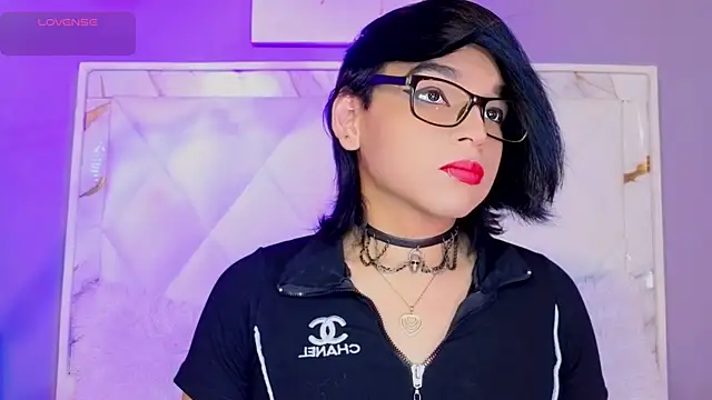 Dannyhot  online show from May 6, 2026, 7:52 pm