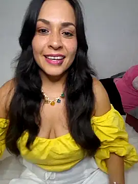 astridcollinsvip online show from May 11, 2026, 7:58 am