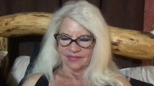 SubMissOlivia online show from January 15, 2026, 1:54 am