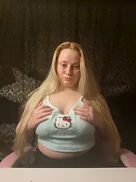 EmilyAngelUK online show from February 12, 2026, 1:22 am