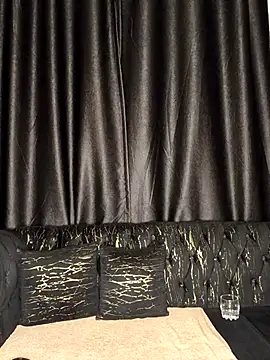 TinaFavourite online show from March 17, 2026, 5:05 pm