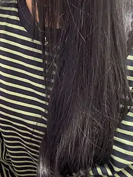 Snapshot of Dolly282 chatting on March 28, 2026, 4:17 pm Dolly282 online show from March 28, 2026, 4:17 pm