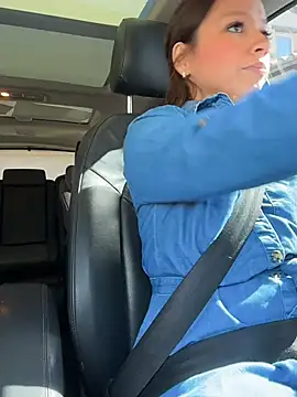 Mrs MrLove online show from November 1, 2025, 7:05 pm