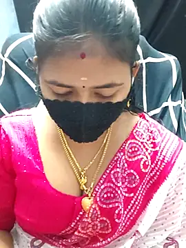 Snapshot of Tamil_Lotus chatting on April 3, 2026, 5:22 pm Tamil Lotus online show from April 3, 2026, 5:22 pm