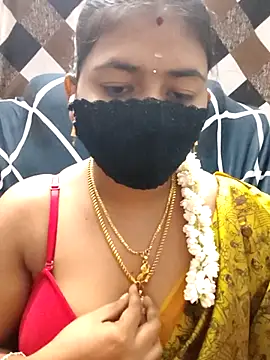 Snapshot of Tamil_Lotus chatting on April 10, 2026, 5:06 pm Tamil Lotus online show from April 10, 2026, 5:06 pm