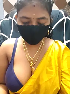 Snapshot of Tamil_Lotus chatting on May 15, 2026, 5:42 pm Tamil Lotus online show from May 15, 2026, 5:42 pm