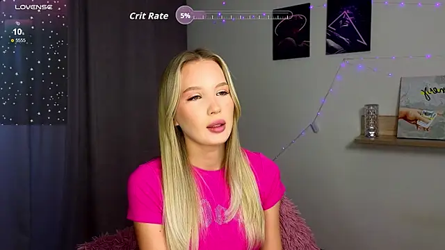 Snapshot of _Cutiefull_Lion_ chatting on October 8, 2025, 5:27 am Cutiefull Lion online show from October 8, 2025, 5:27 am