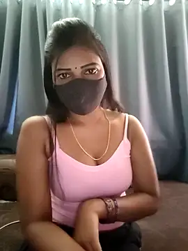 Misss-julli online show from October 14, 2025, 5:41 am