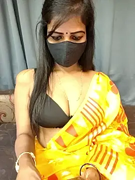 Misss-julli online show from February 28, 2026, 1:45 pm