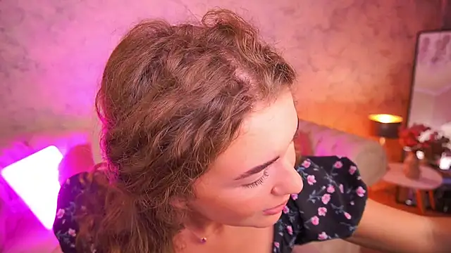 CurlyCandyXX online show from October 11, 2025, 1:53 pm