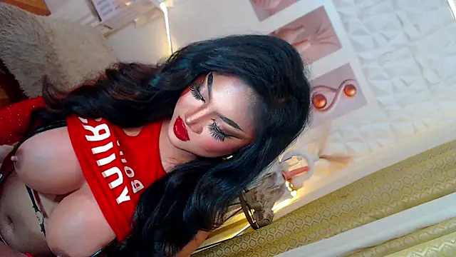 Lilly-lou online show from May 1, 2026, 6:01 pm