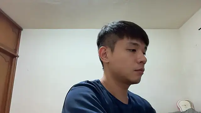 Snapshot of Foxfoxfox4 chatting on April 11, 2026, 3:27 pm Foxfoxfox4 online show from April 11, 2026, 3:27 pm