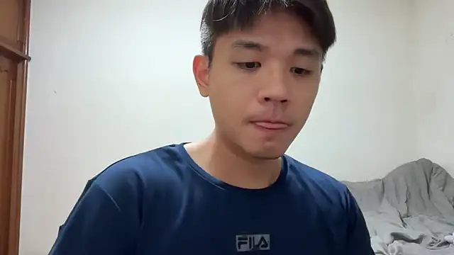 Snapshot of Foxfoxfox4 chatting on April 13, 2026, 2:55 pm Foxfoxfox4 online show from April 13, 2026, 2:55 pm