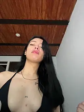 LiaCollings online show from February 11, 2026, 11:59 am