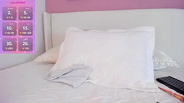 Snapshot of _Saandy chatting on October 17, 2025, 11:46 am Saandy online show from October 17, 2025, 11:46 am