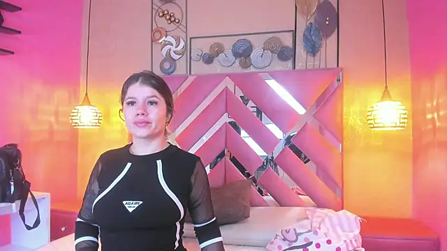 SweetMichel  online show from November 14, 2025, 12:59 pm