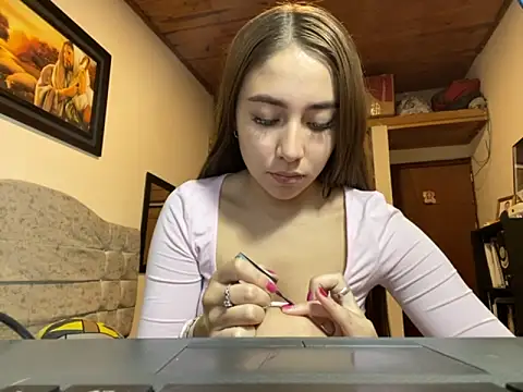 SweetMaddiee  online show from September 8, 2025, 9:36 pm