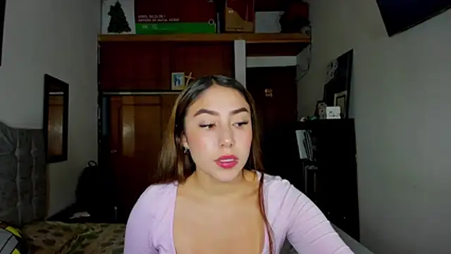 SweetMaddiee  online show from December 21, 2025, 7:54 pm