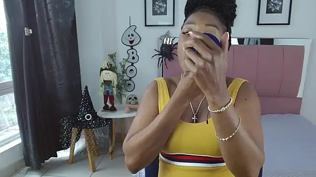 Snapshot of Lele_F_w chatting on October 8, 2025, 6:49 pm Lele F w online show from October 8, 2025, 6:49 pm