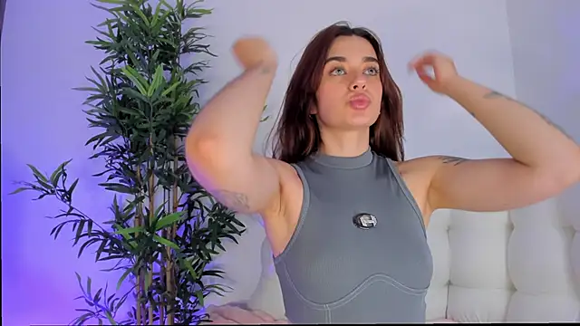 MissLana77 online show from October 10, 2025, 1:37 am