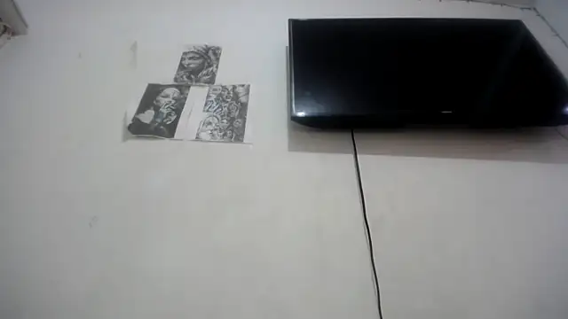 Snapshot of Foxy_Lovex chatting on October 3, 2025, 9:34 pm Foxy Lovex online show from October 3, 2025, 9:34 pm