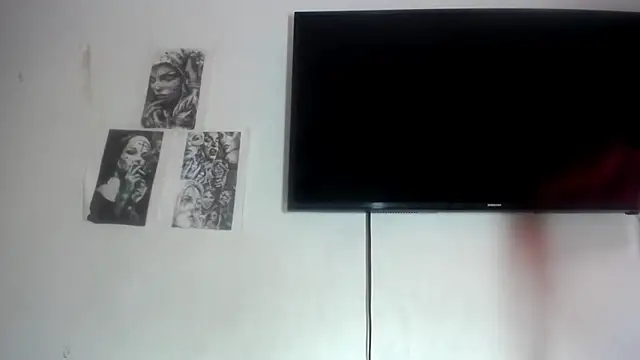 Snapshot of Foxy_Lovex chatting on October 4, 2025, 9:13 pm Foxy Lovex online show from October 4, 2025, 9:13 pm