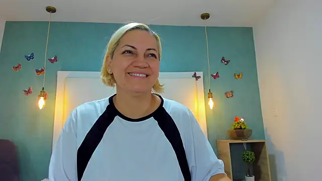 Heidy milf online show from October 8, 2025, 8:06 pm