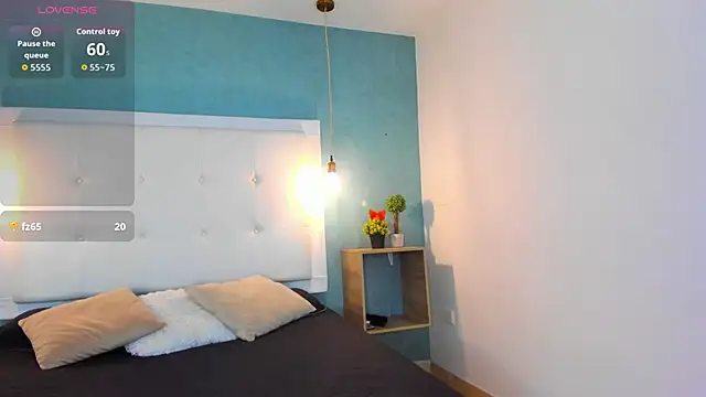 Heidy milf online show from January 7, 2026, 8:22 pm