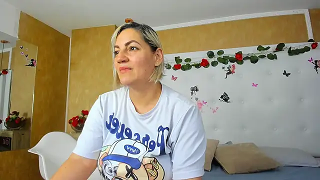 Snapshot of Heidy_milf chatting on February 23, 2026, 8:06 pm Heidy milf online show from February 23, 2026, 8:06 pm