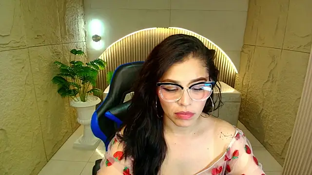 dakotta r online show from September 10, 2025, 3:06 am