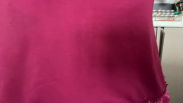 Snapshot of CelineLuxe chatting on September 30, 2025, 4:12 pm CelineLuxe online show from September 30, 2025, 4:12 pm