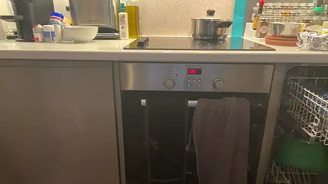 Snapshot of CelineLuxe chatting on October 2, 2025, 6:20 am CelineLuxe online show from October 2, 2025, 6:20 am