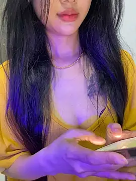 Snapshot of Sexlove_bb chatting on June 7, 2026, 5:06 pm Sexlove bb online show from June 7, 2026, 5:06 pm