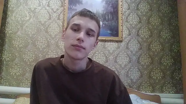 Snapshot of your___honeyy chatting on September 26, 2025, 9:35 am your   honeyy online show from September 26, 2025, 9:35 am